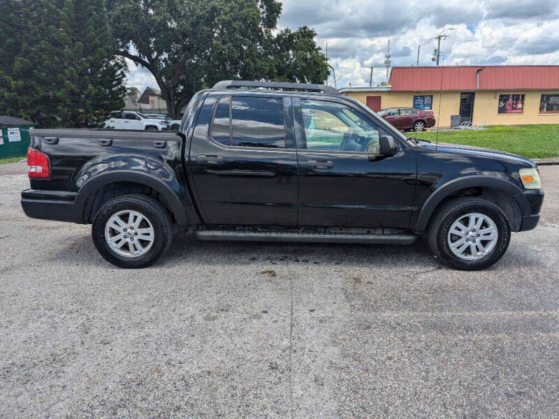 2010 Ford Explorer Sport Trac XLT photo 7