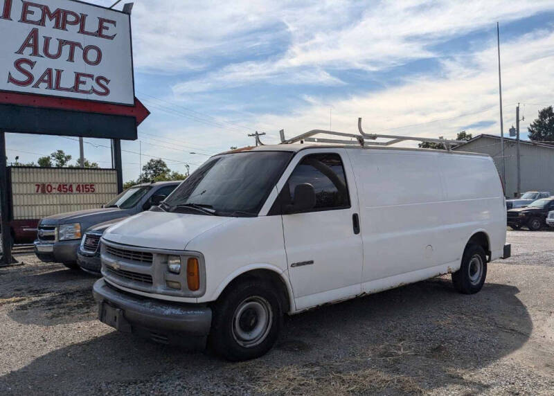 2001 Chevrolet Express for sale at TEMPLE AUTO SALES in Zanesville OH