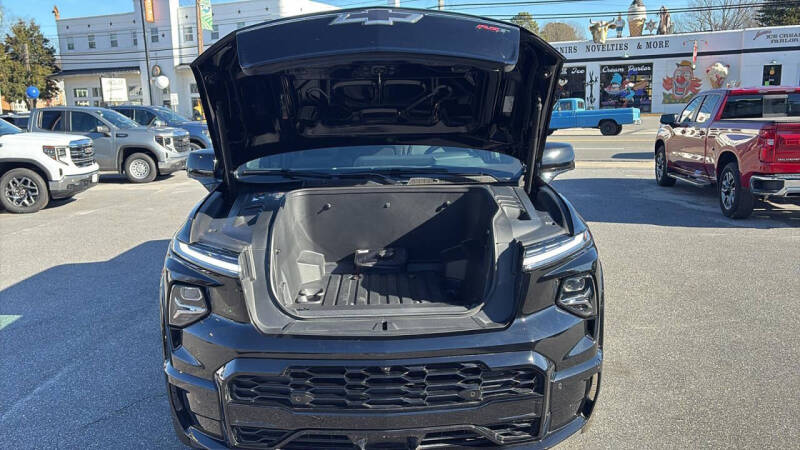 2025 Chevrolet Silverado EV RST