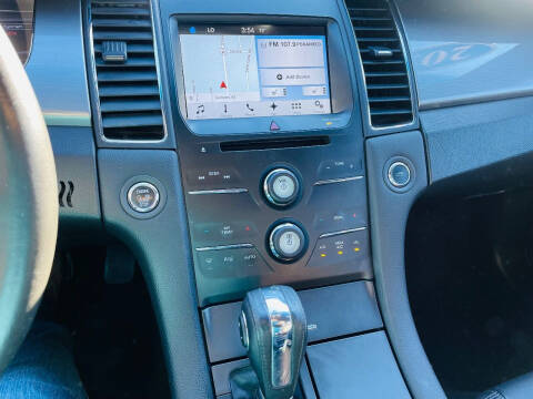 2016 Ford Taurus SEL