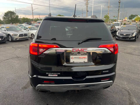 2017 GMC Acadia Denali