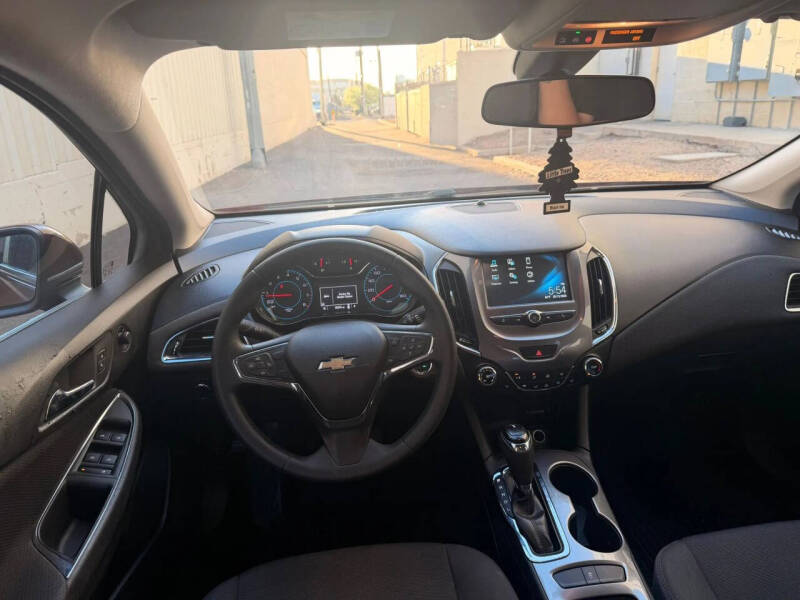 2017 Chevrolet Cruze LT Auto