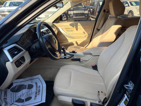 2014 BMW 3 Series 320i