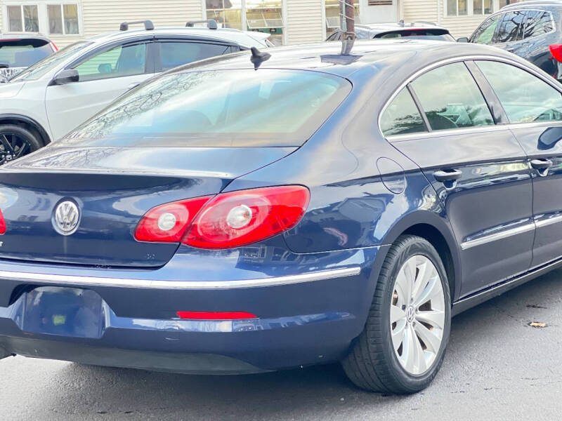 2012 Volkswagen CC Sport photo 11