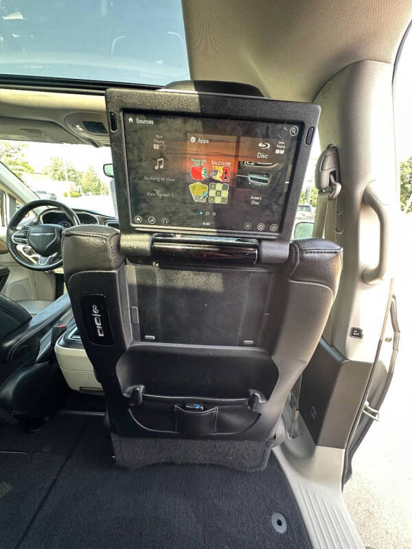 2018 Chrysler Pacifica Touring L Plus