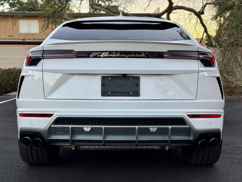2019 Lamborghini Urus