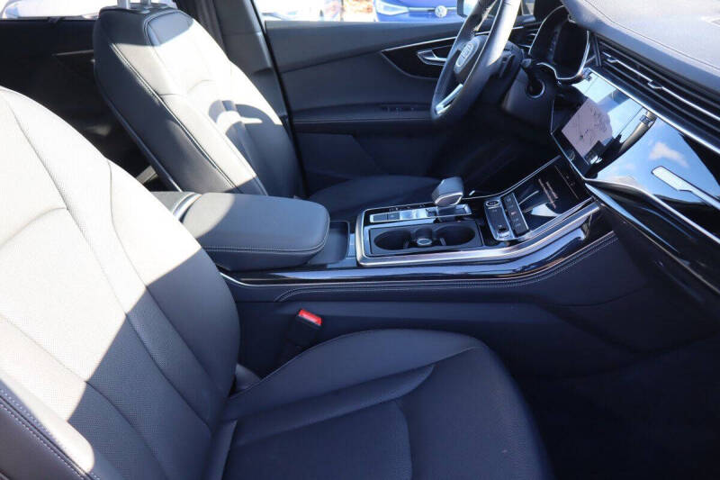 2025 Audi Q7 quattro Premium Plus 55 TFSI