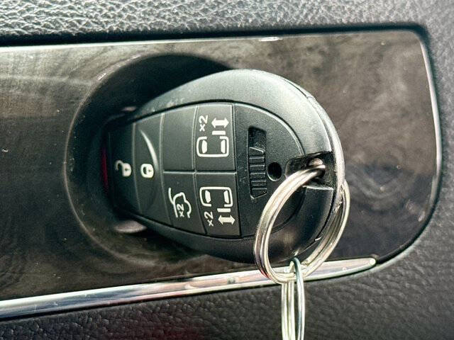 2012 Chrysler Town and Country Touring