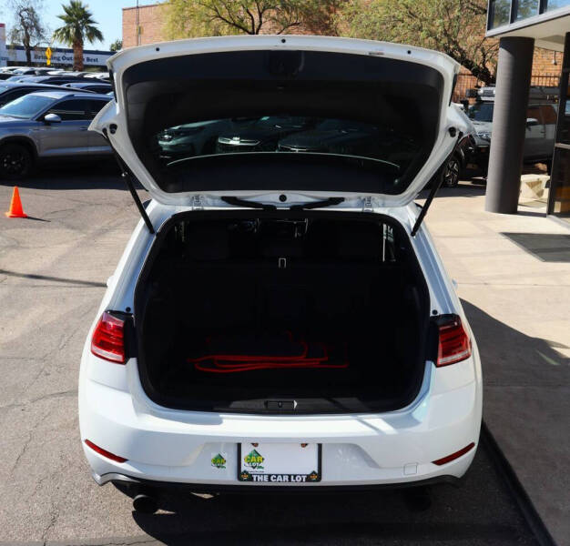 2019 Volkswagen Golf GTI S