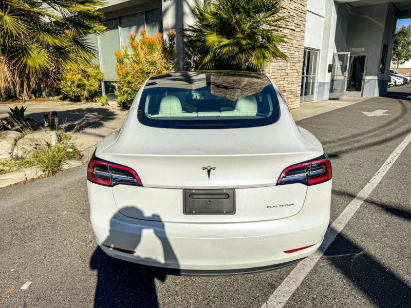 2022 Tesla Model 3 Long Range