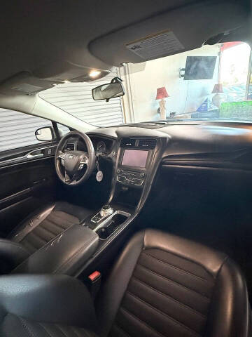 2018 Ford Fusion Hybrid SE