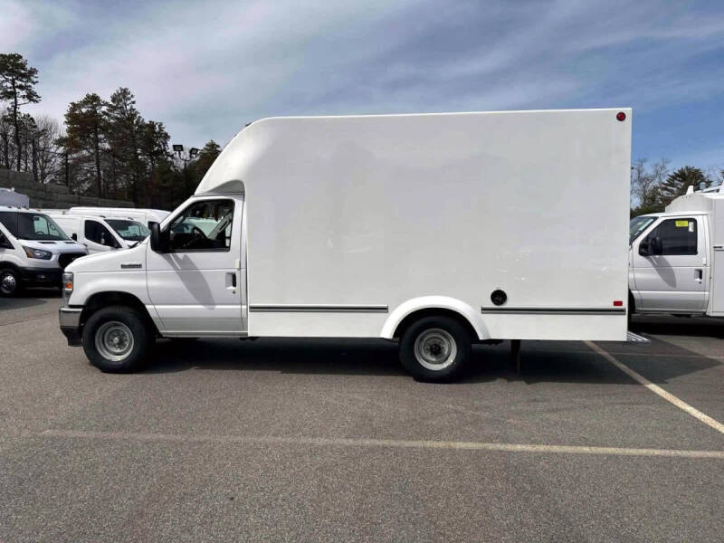 2027 Ford E-Series