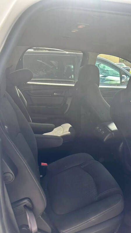 2014 GMC Acadia SLE-2