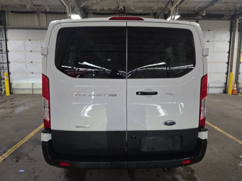 2023 Ford Transit 350 XLT