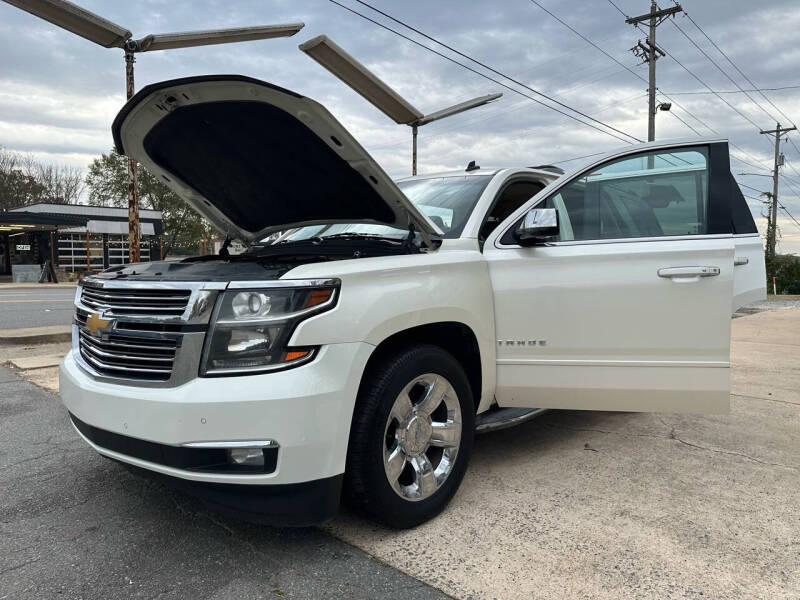 2015 Chevrolet Tahoe LTZ photo 15