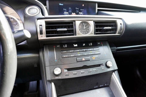 2016 Lexus IS 200t