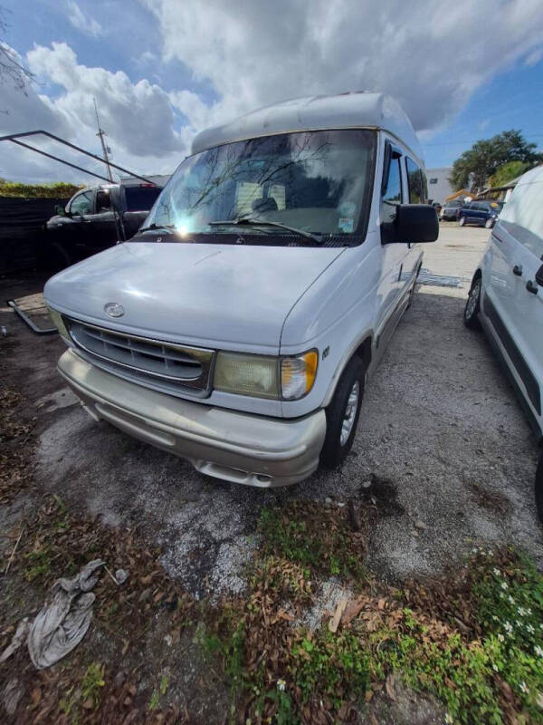 2002 Ford E-150