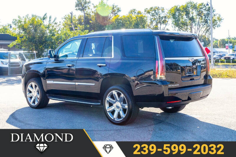 2017 Cadillac Escalade Luxury