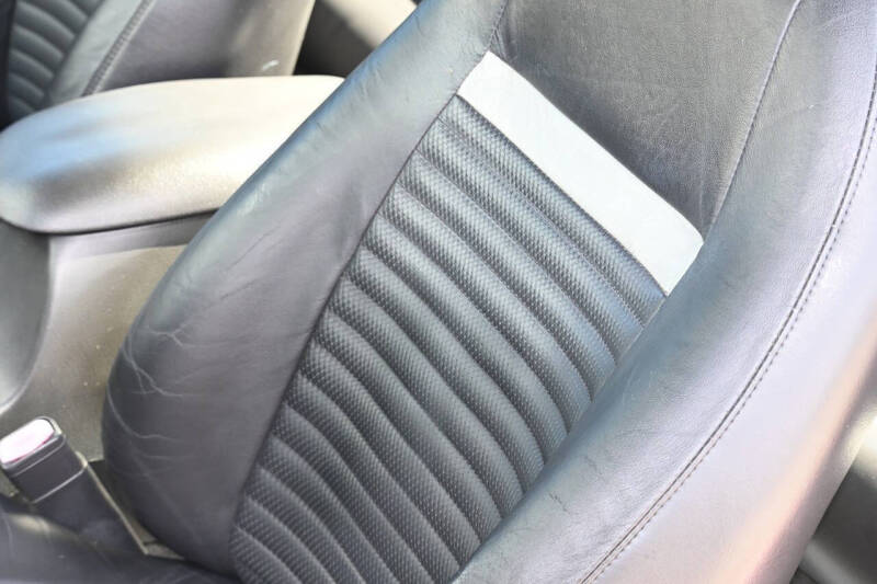 2004 Ford Mustang Mach 1 Premium