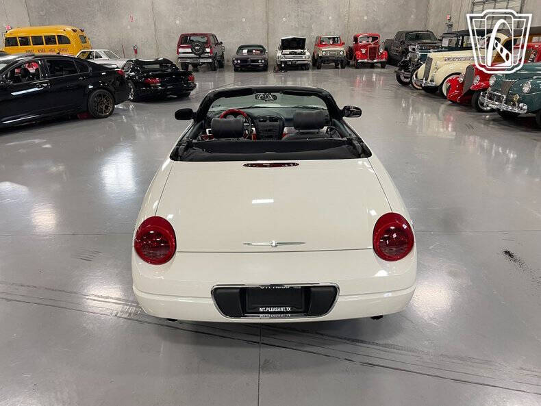 2003 Ford Thunderbird