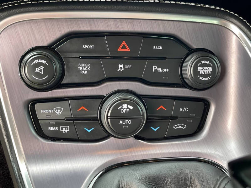 2016 Dodge Challenger R/T Scat Pack