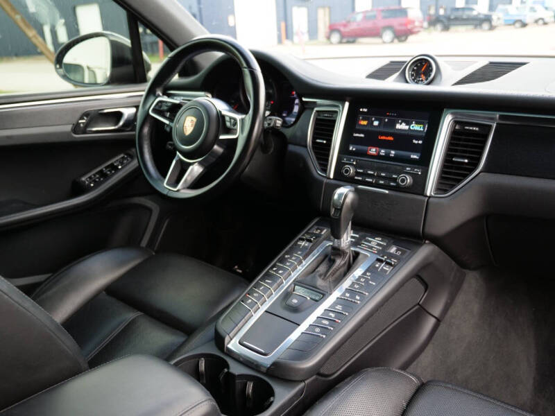 2018 Porsche Macan GTS