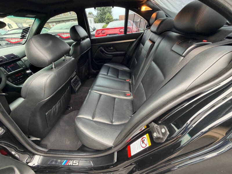 2003 BMW M5