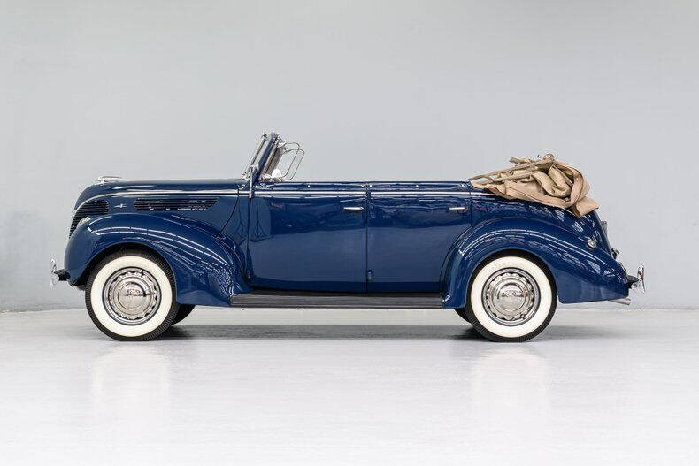 1938 Ford Phaeton