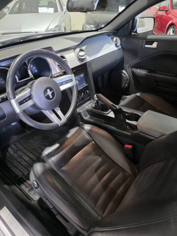 2006 Ford Mustang GT Deluxe