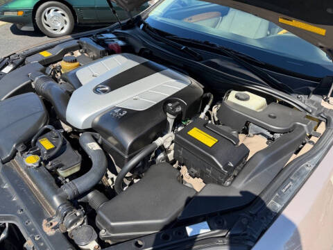 2004 Lexus SC 430