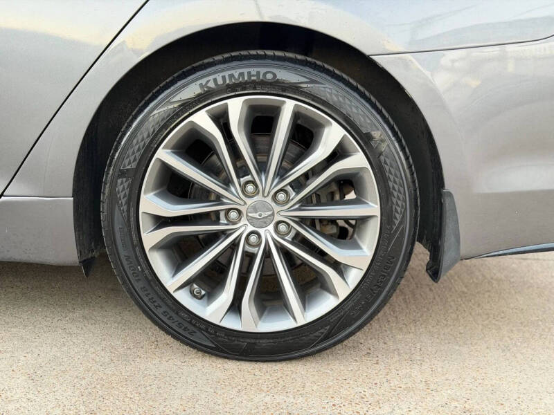 2016 Hyundai Genesis