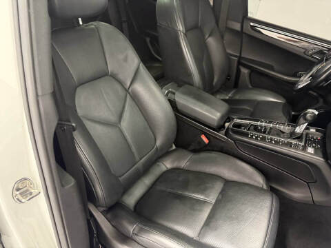 2017 Porsche Macan