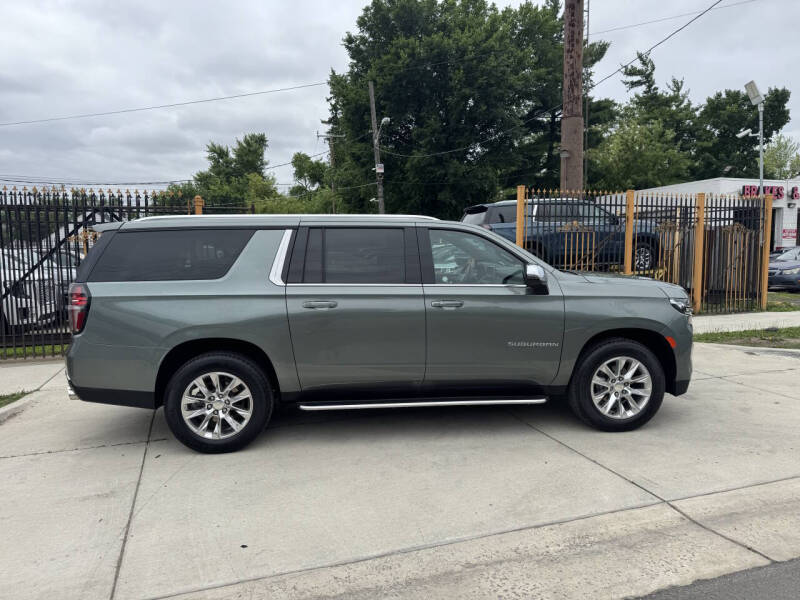 2023 Chevrolet Suburban Premier
