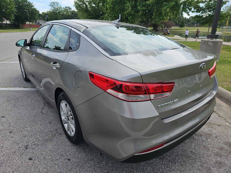 2016 Kia Optima LX