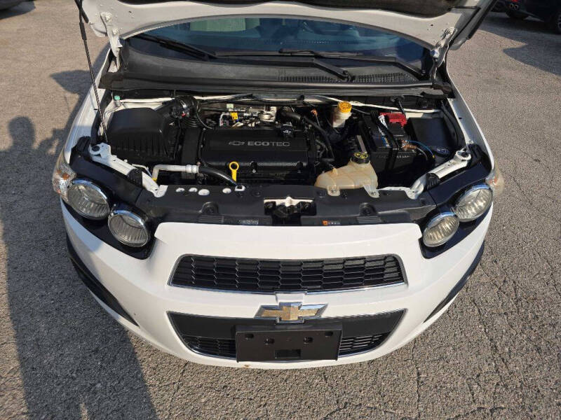2016 Chevrolet Sonic LS Auto