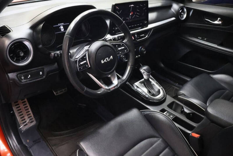 2022 Kia Forte GT Line