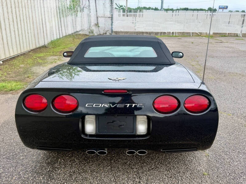 2004 Chevrolet Corvette