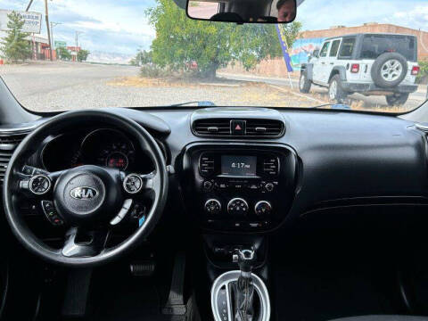 2016 Kia Soul +
