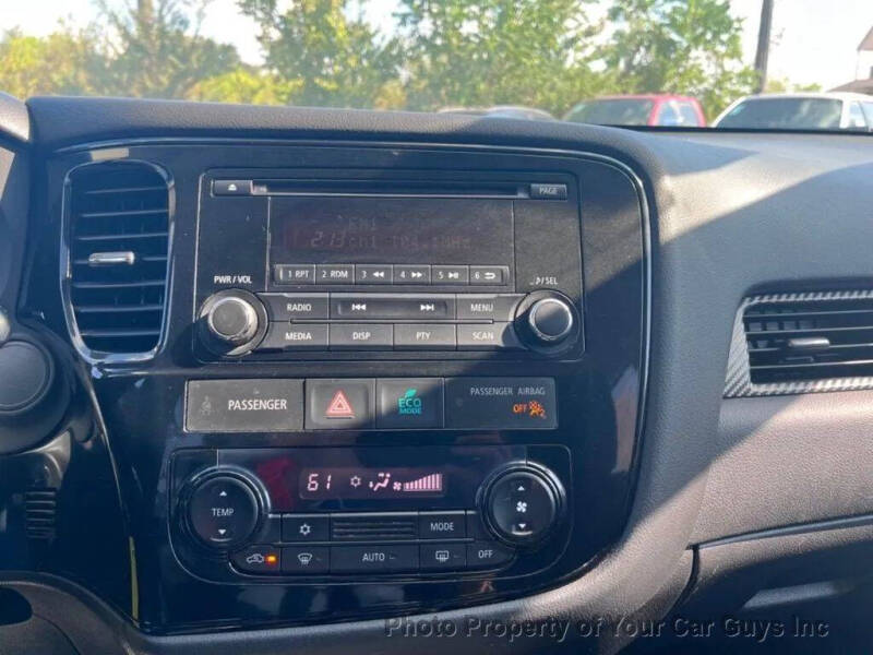 2014 Mitsubishi Outlander ES