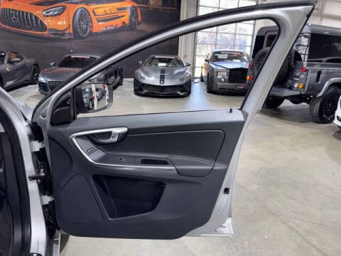 2017 Volvo XC60 T6 Dynamic