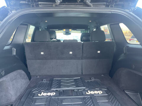 2017 Jeep Grand Cherokee Laredo