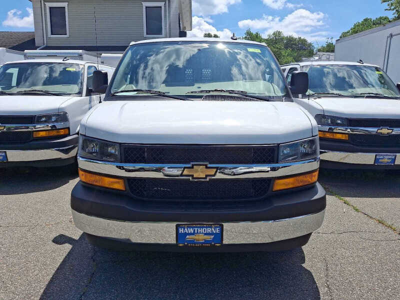 2025 Chevrolet Express 2500