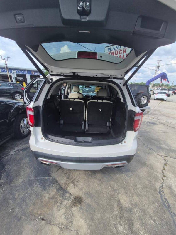 2017 Ford Explorer Platinum