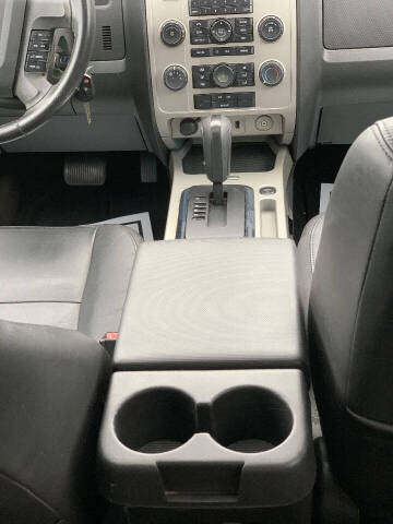2009 Ford Escape XLT