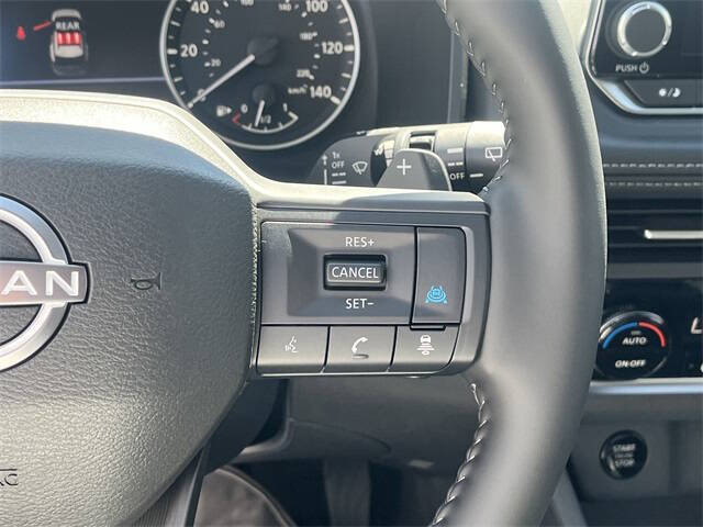 2025 Nissan Rogue SV