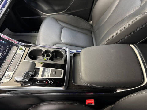 2025 Audi Q8 quattro Premium Plus 55 TFSI