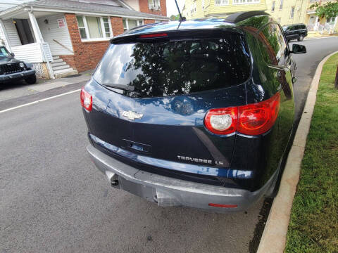 2012 Chevrolet Traverse LS