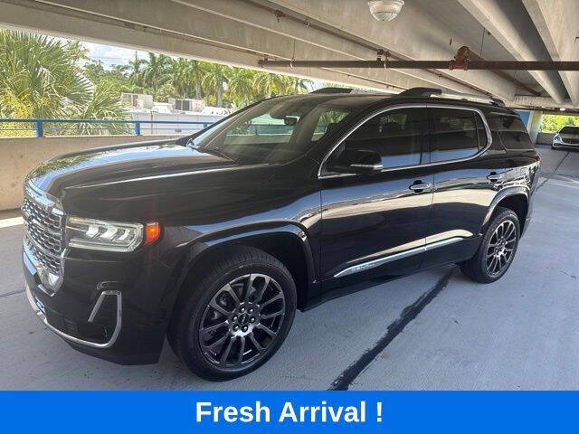 2023 GMC Acadia Denali