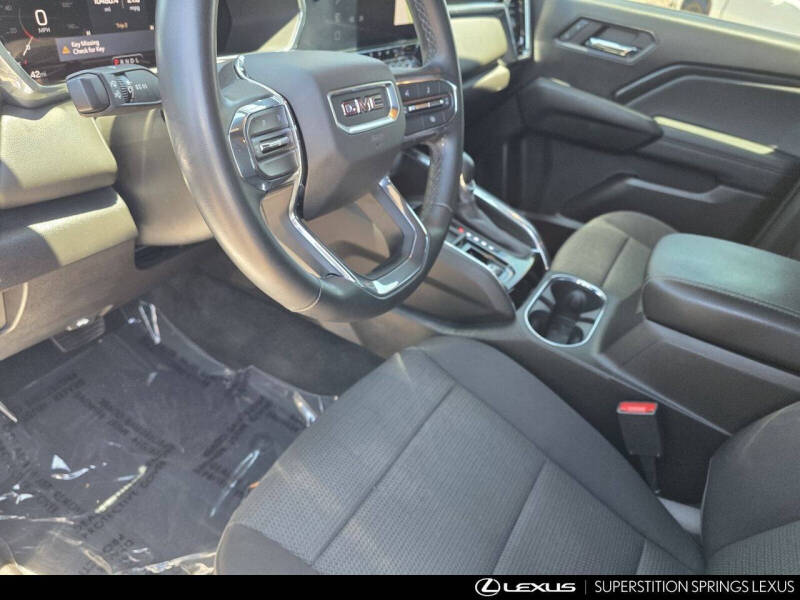 2024 GMC Canyon Elevation