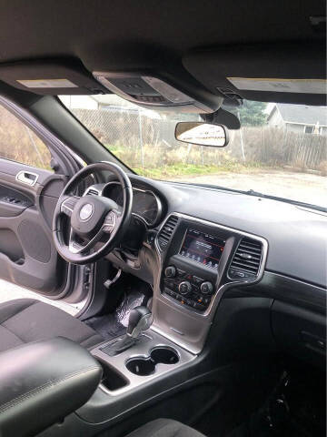 2019 Jeep Grand Cherokee Laredo